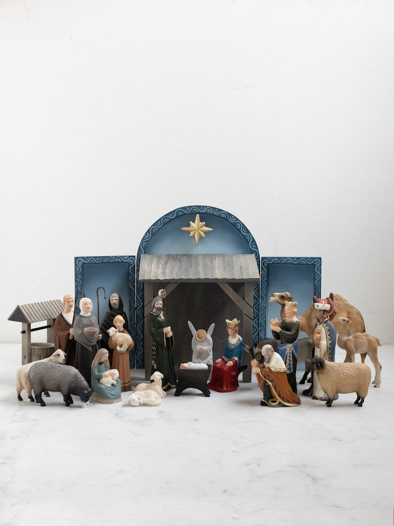 Norwegian　Henning　Art　Nativity　–　Heirloom　Co.