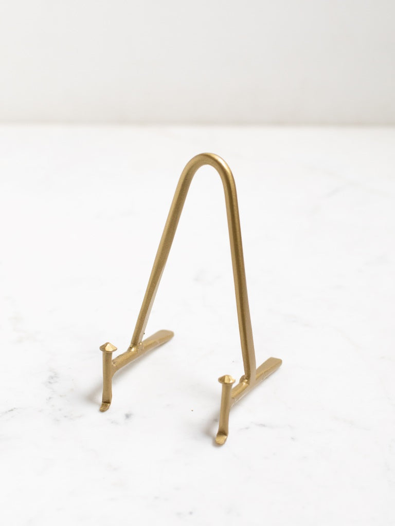 Photo of the small display stand alone.