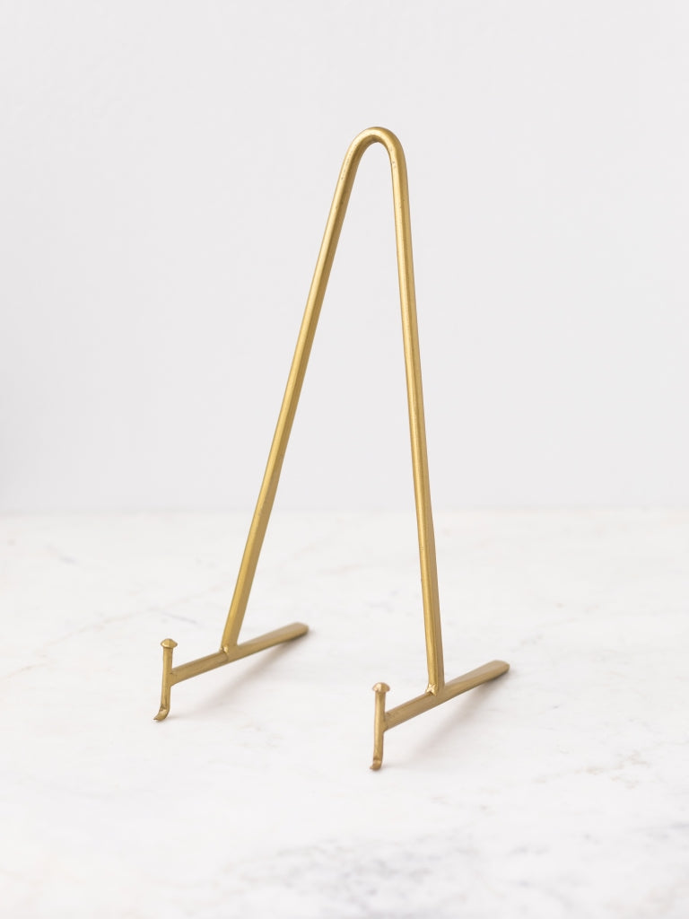 Photo of the large brass display stand.