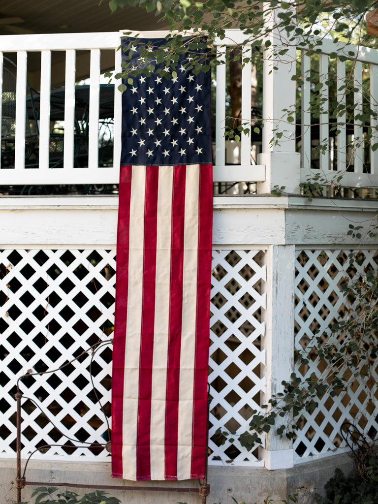 Long view of the Americana banner. The banner is shorter in width and longer in length.