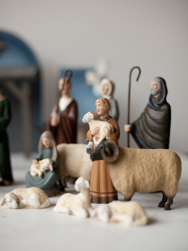 The shepherds and their animals figurines.