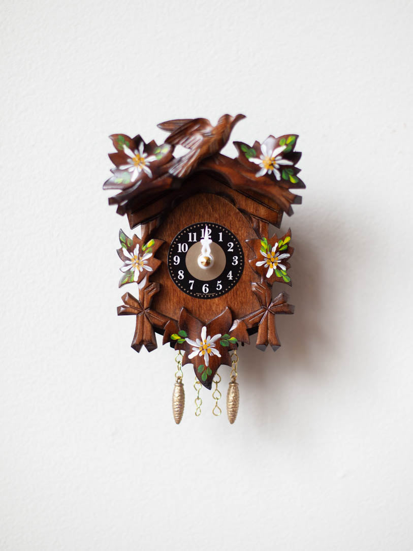 Traditional Edelweiss Cuckoo Clock Heirloom Art Co.